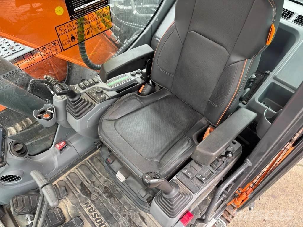 Doosan DX140LC-7 حفارات زحافة
