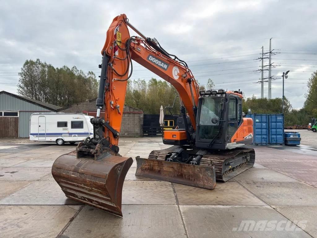 Doosan DX140LC-7 حفارات زحافة