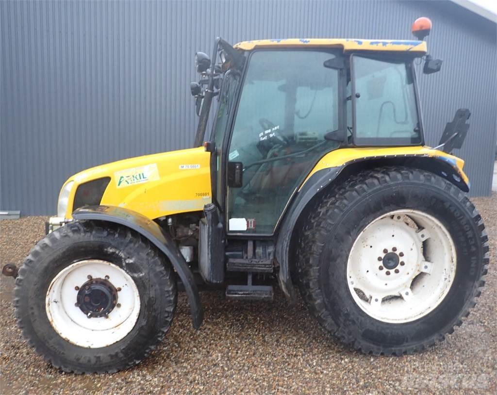 New Holland TL100A الجرارات