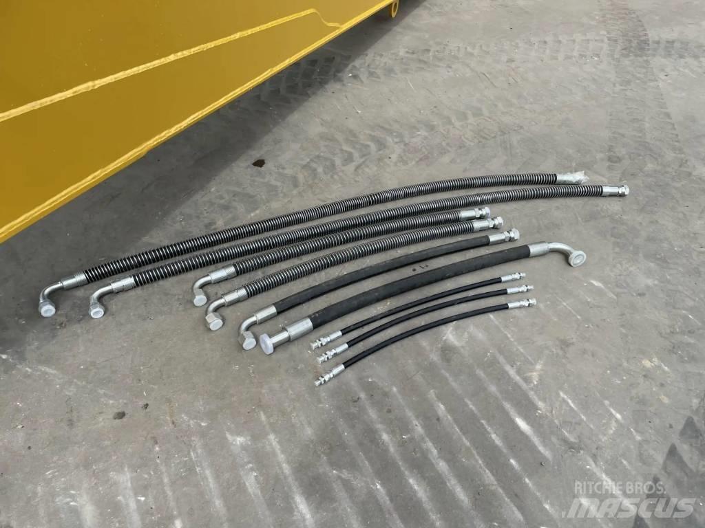 CAT 323 NG 15m Set جرافات عكسية