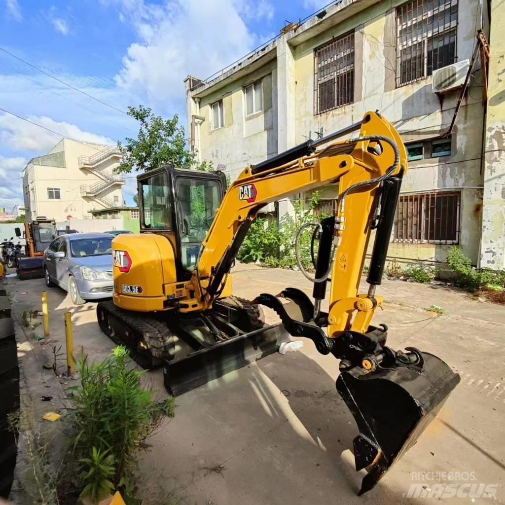 CAT 303.5 E حفارات صغيرة أقل من 7 طن (حفارات صغيرة)