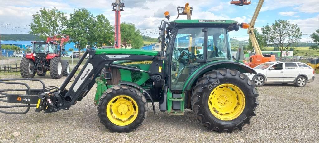 John Deere 5620 الجرارات