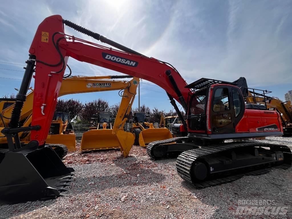 Doosan DX 300 LC-9C حفارات زحافة