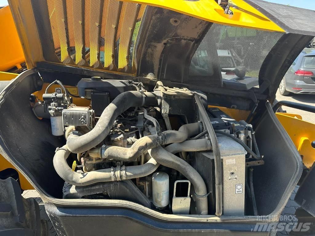 JCB 531-70 Agri Plus معدات مناولة لأغراض الزراعة