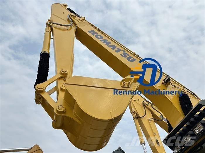 Komatsu PC 220-8 حفارات زحافة