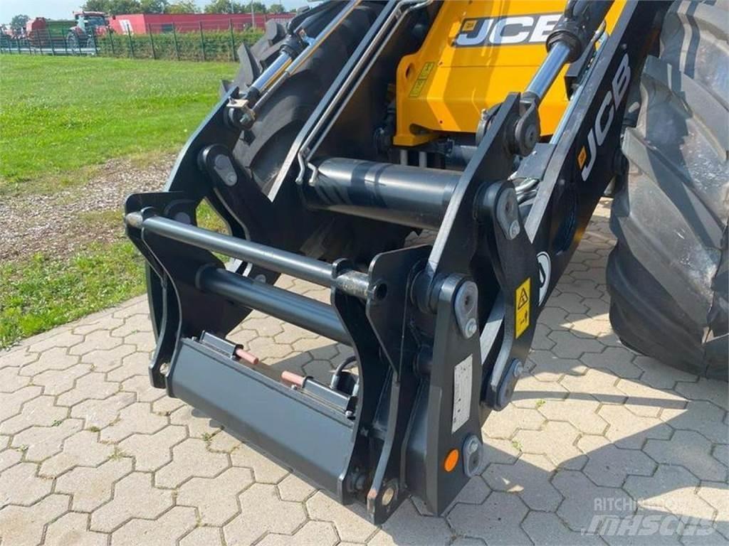 JCB 427 AGRI لوادر بعجل