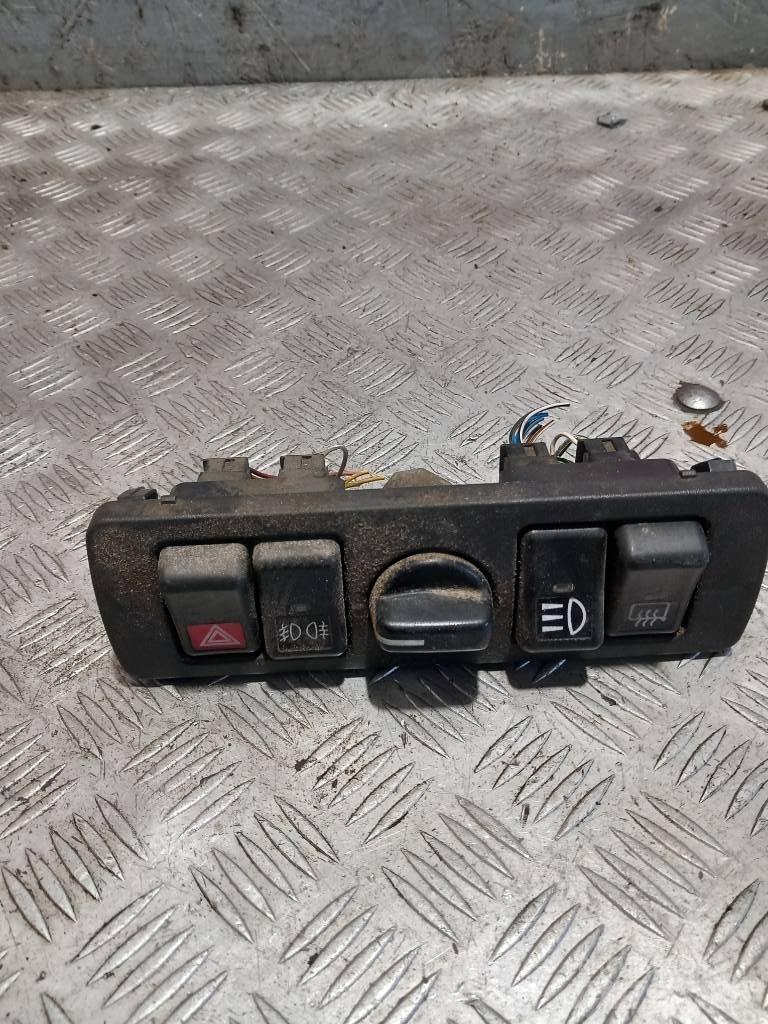 Volvo FH 12   1099865 كابينة والداخلية