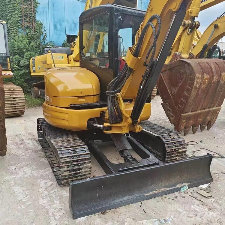 CAT 303.5 حفارات زحافة