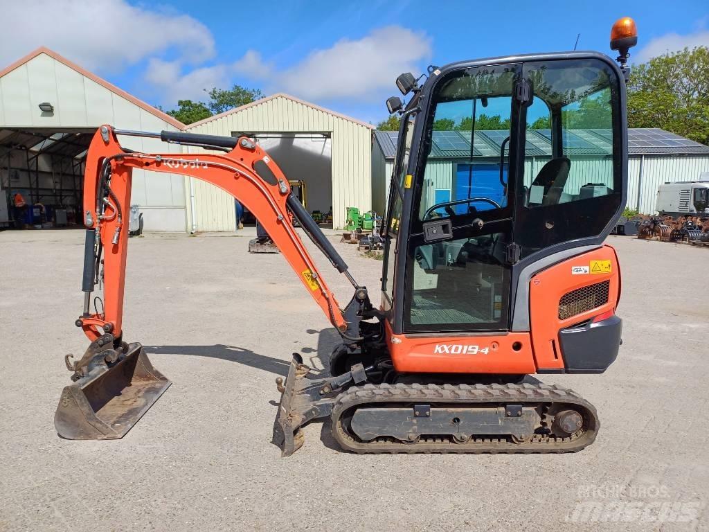 Kubota KX 019-4 حفارات صغيرة أقل من 7 طن (حفارات صغيرة)