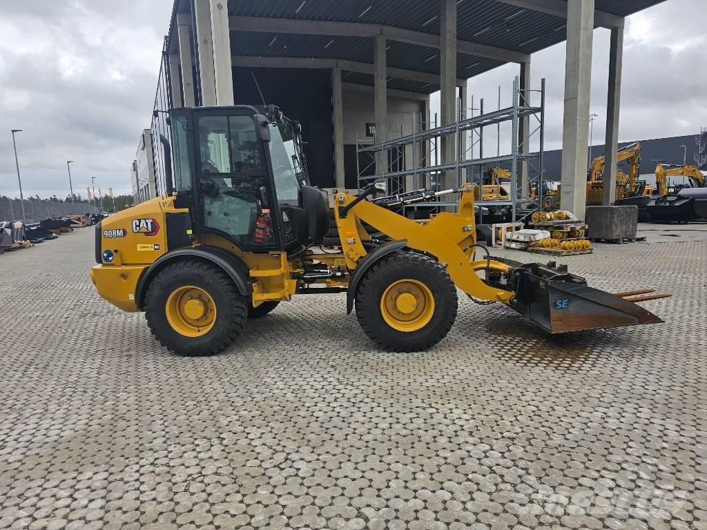 CAT 908 M لوادر بعجل