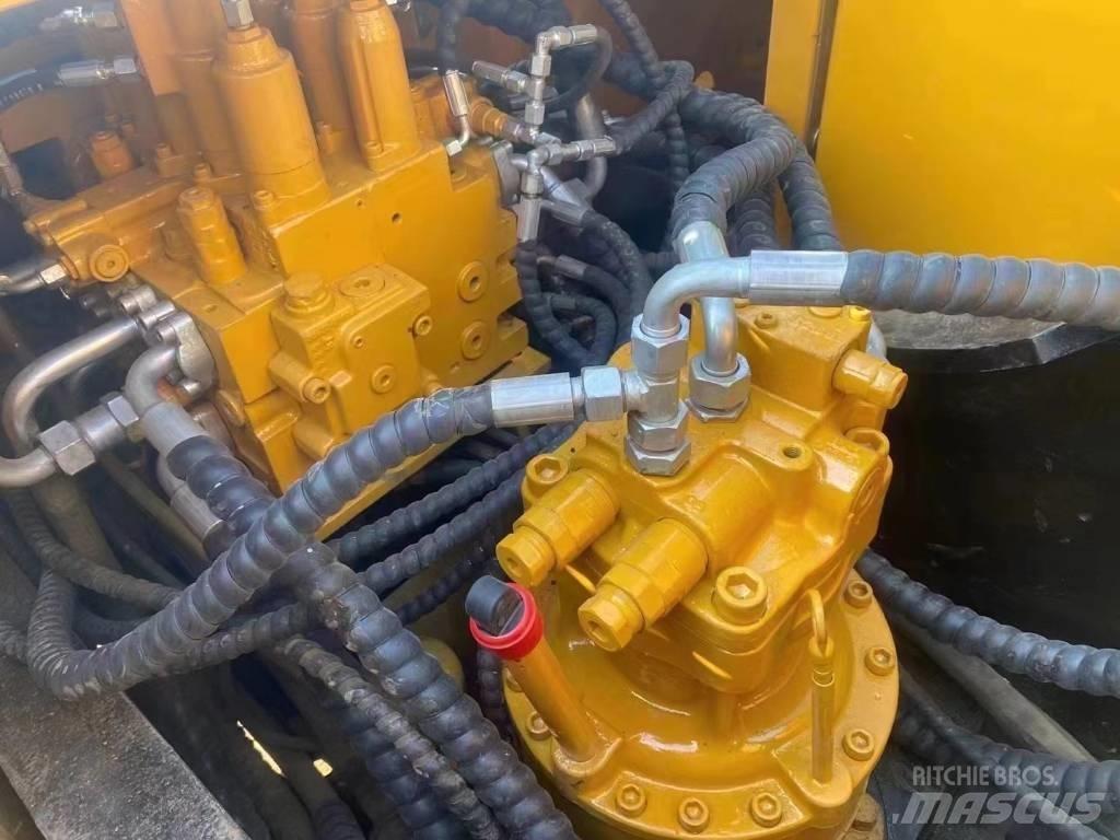 Sany SY215C حفارات زحافة