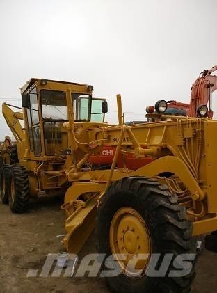 Komatsu GD 661 معدات تمهيد الطرق
