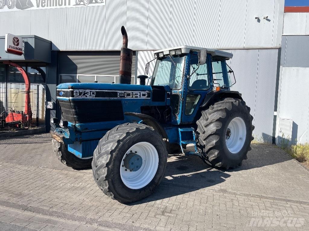 Ford 8730 الجرارات