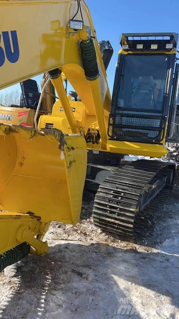 Komatsu PC 220-8 حفارات زحافة