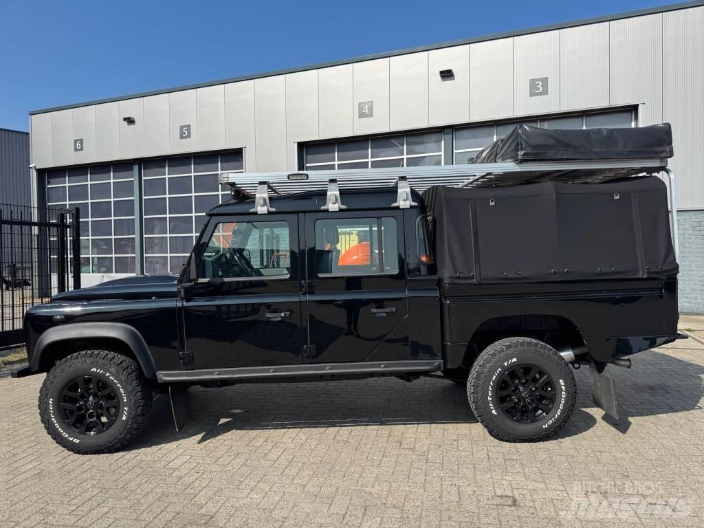 Land Rover Defender سيارات