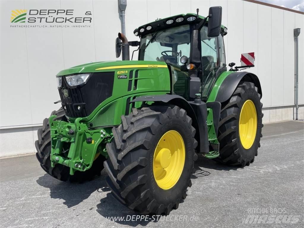 John Deere 6250R الجرارات
