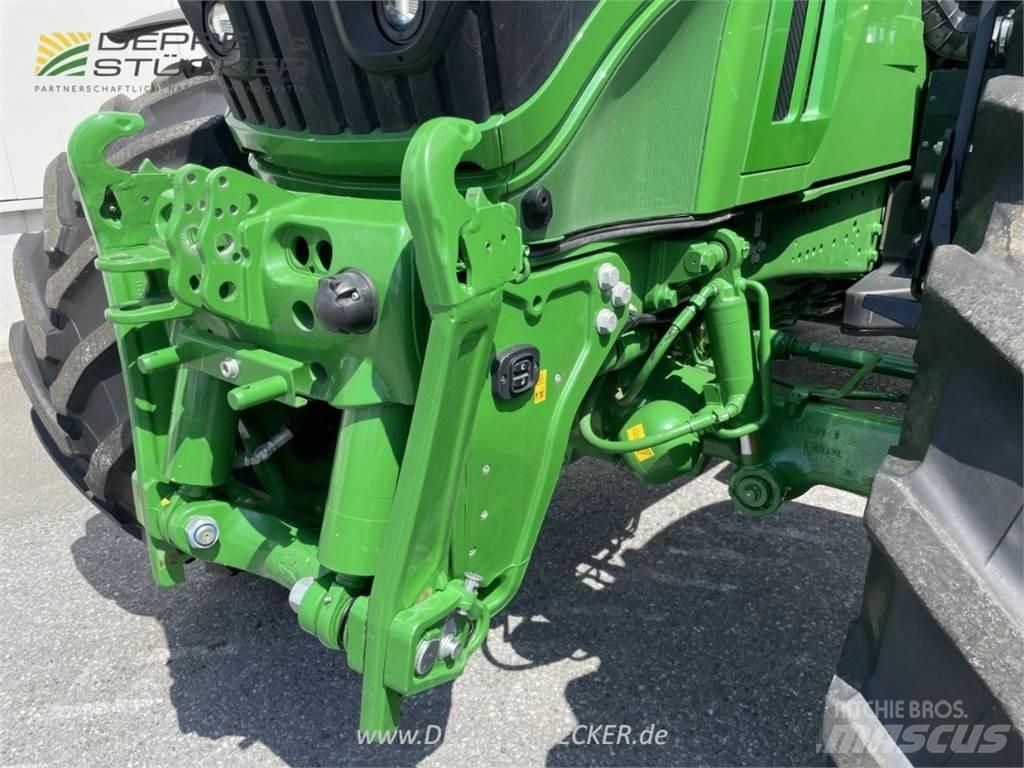 John Deere 6250R الجرارات