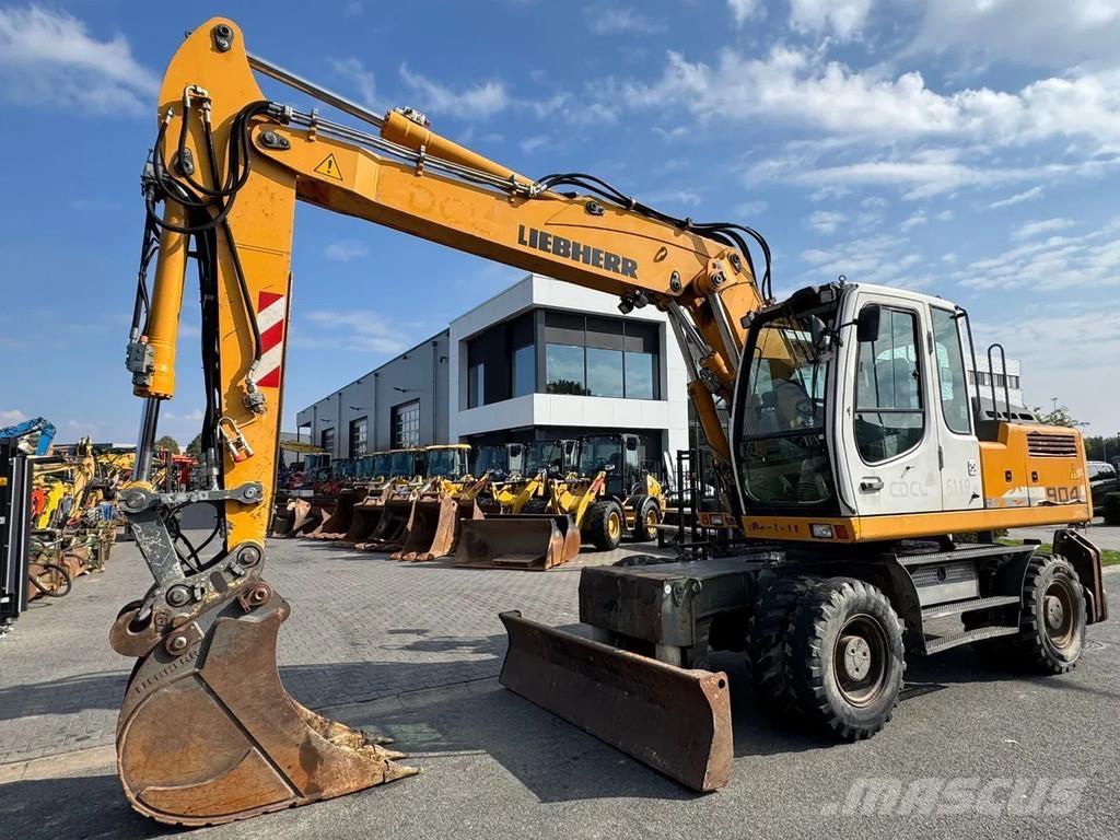 Liebherr A904C حفارات بعجل