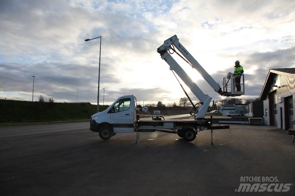 VERSALIFT VTX 240 G3 المنصات الهوائية المثبتة على شاحنة