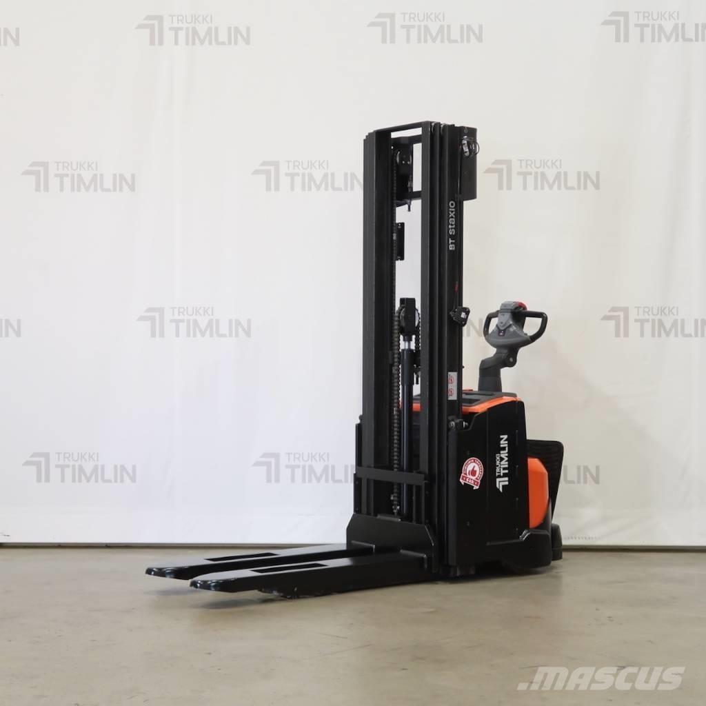 Toyota SWE120L شاحنات مناولة ذاتية الدفع