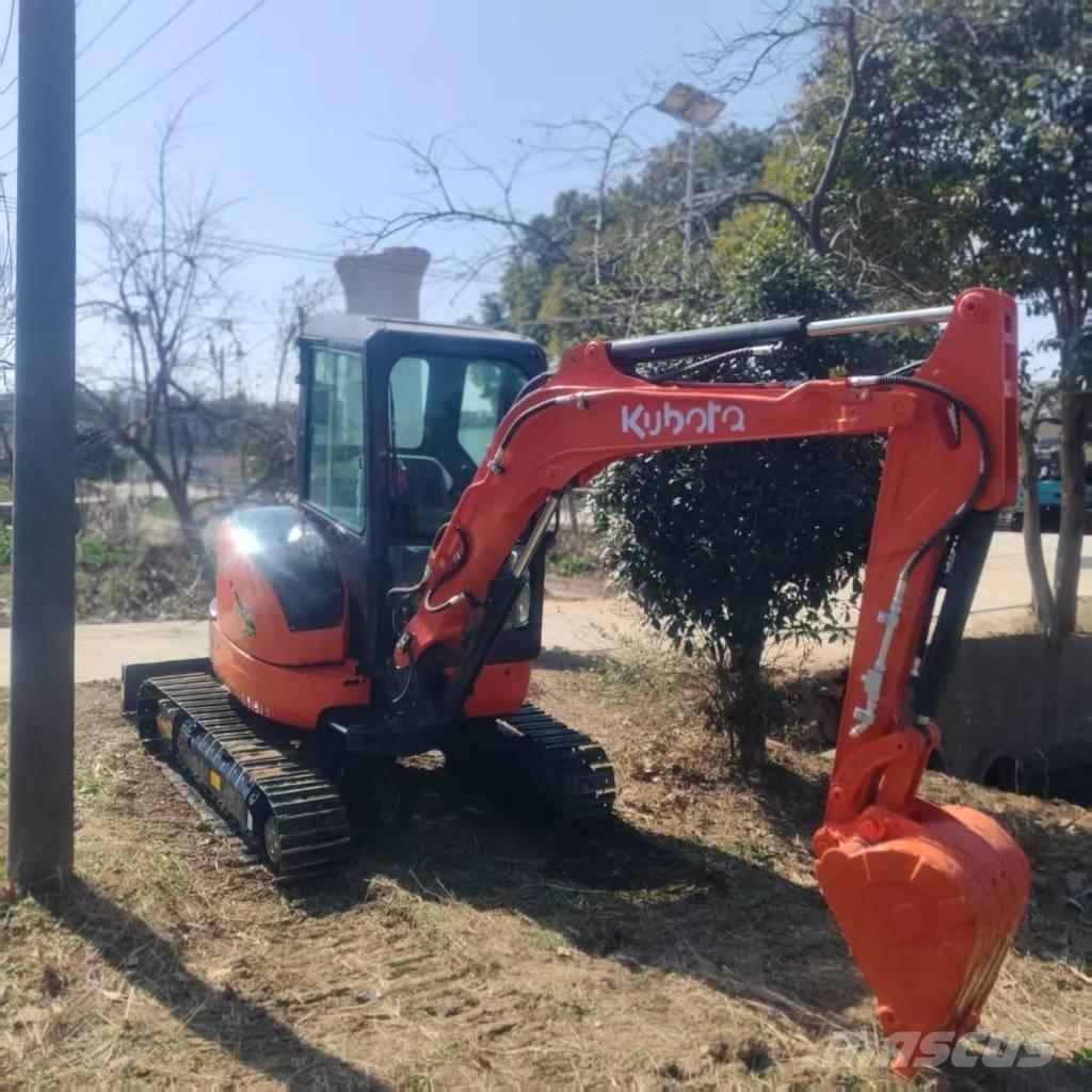 Kubota U 35 حفارات زحافة