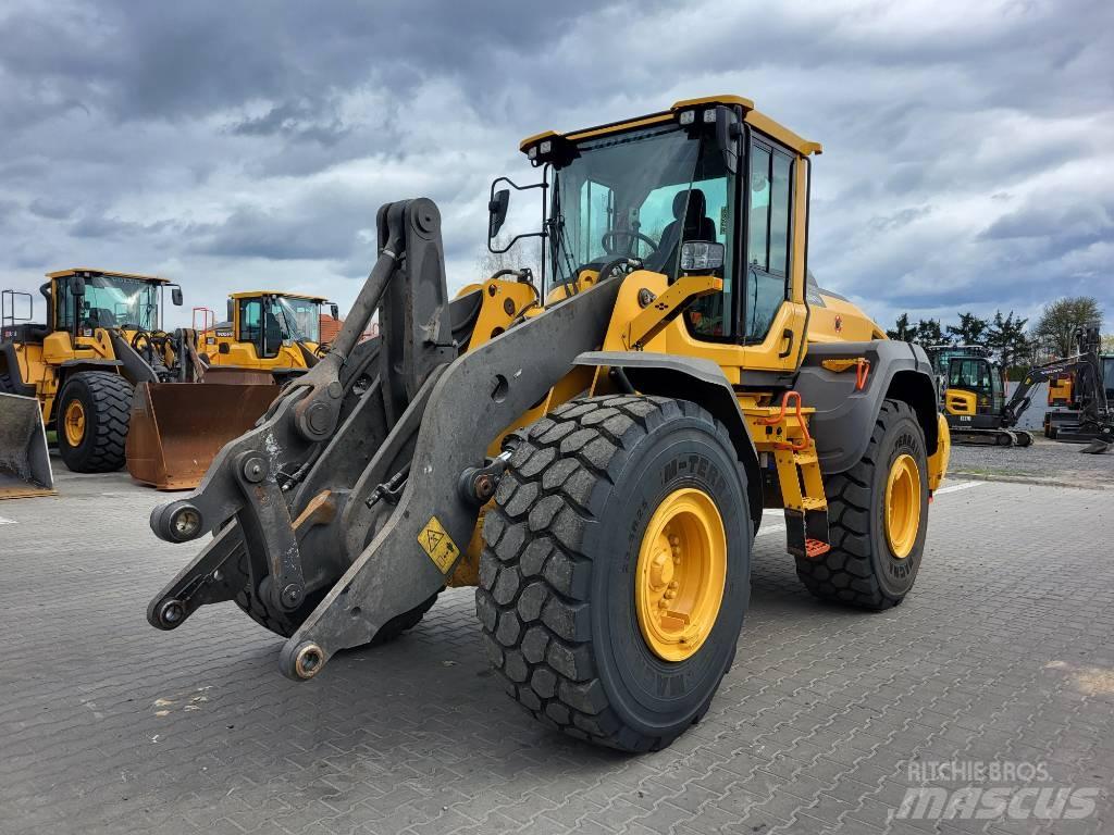 Volvo L 110 H لوادر بعجل