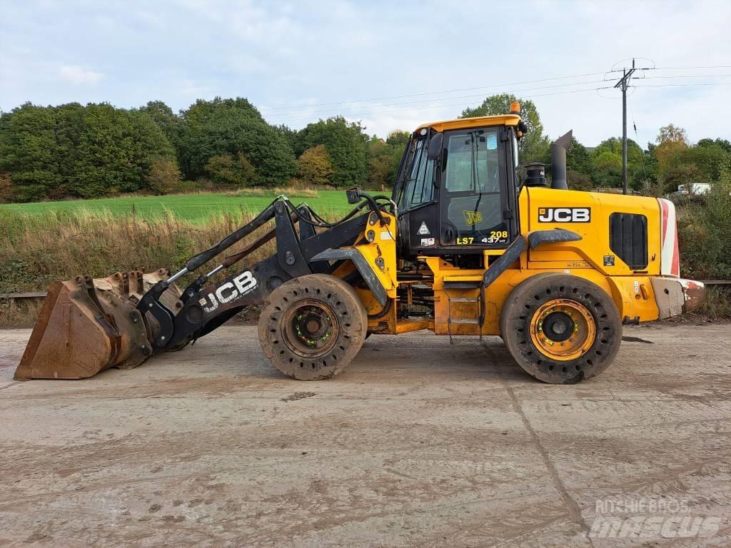 JCB 437 HT لوادر بعجل