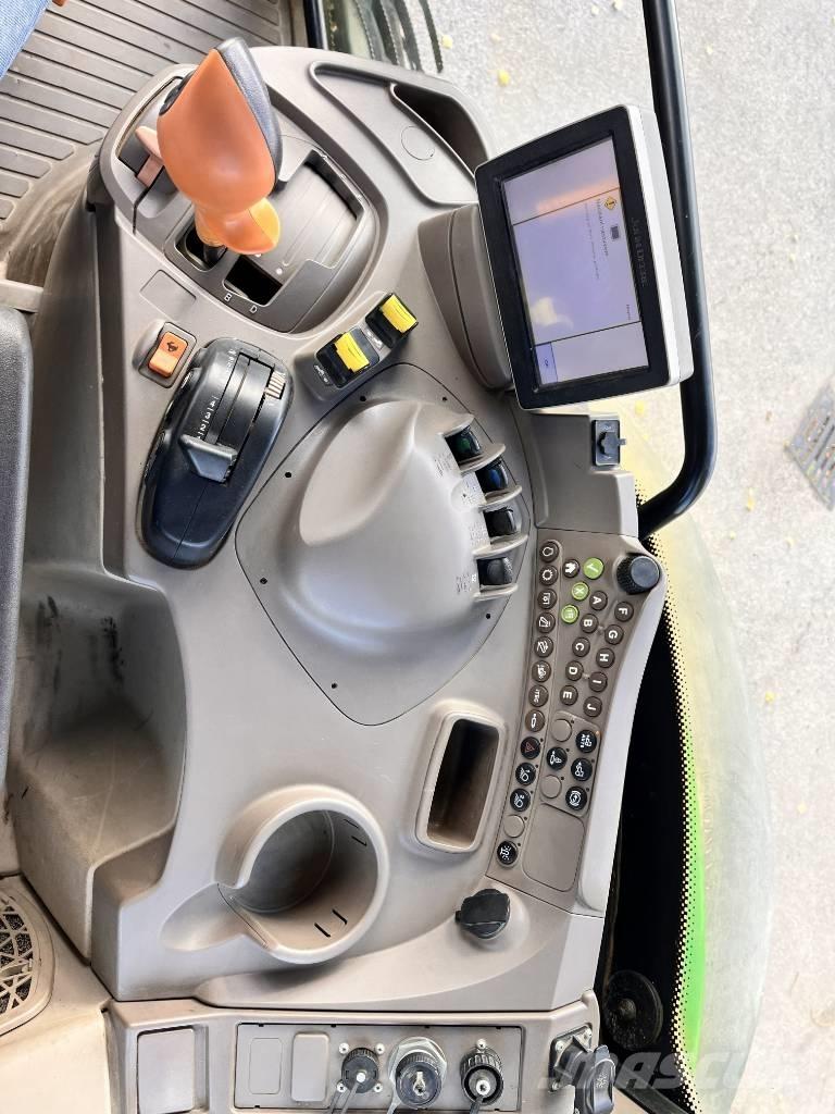 John Deere 6190 R الجرارات