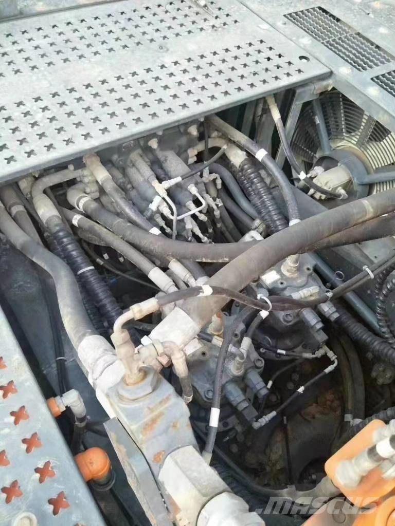 Doosan DX 530 LC-5 حفارات زحافة