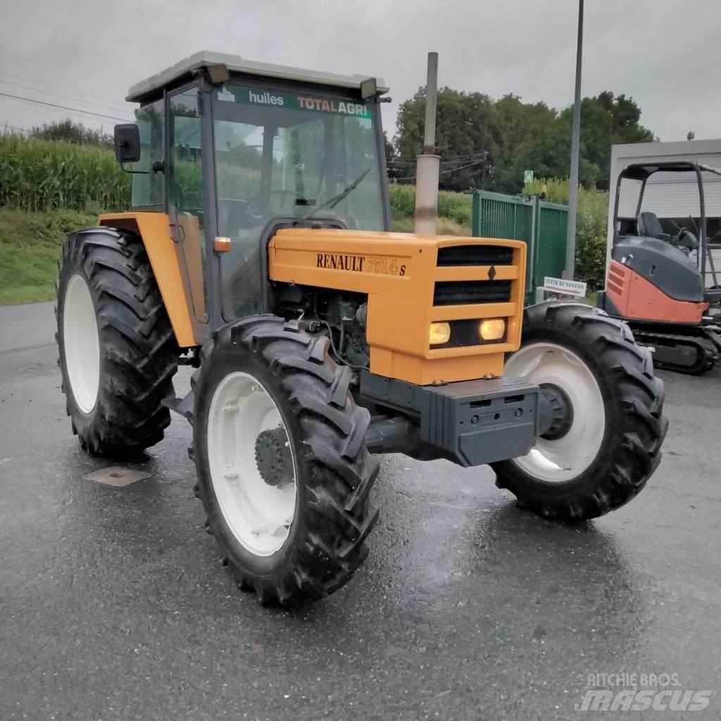 Renault 751 4s الجرارات