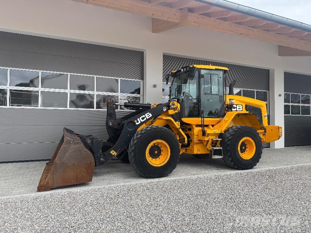 JCB 427 ZX لوادر بعجل