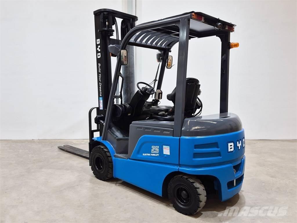BYD ECB25C شاحنات ذات رافعات شوكية تعمل بالكهرباء