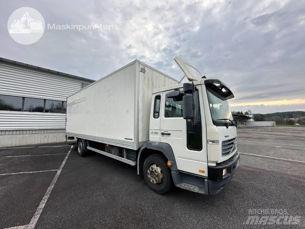Volvo FL 612 شاحنات ذات هيكل صندوقي