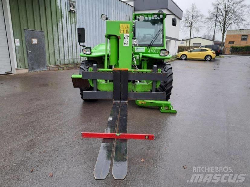 Merlo P 40.17 مناولات متداخلة