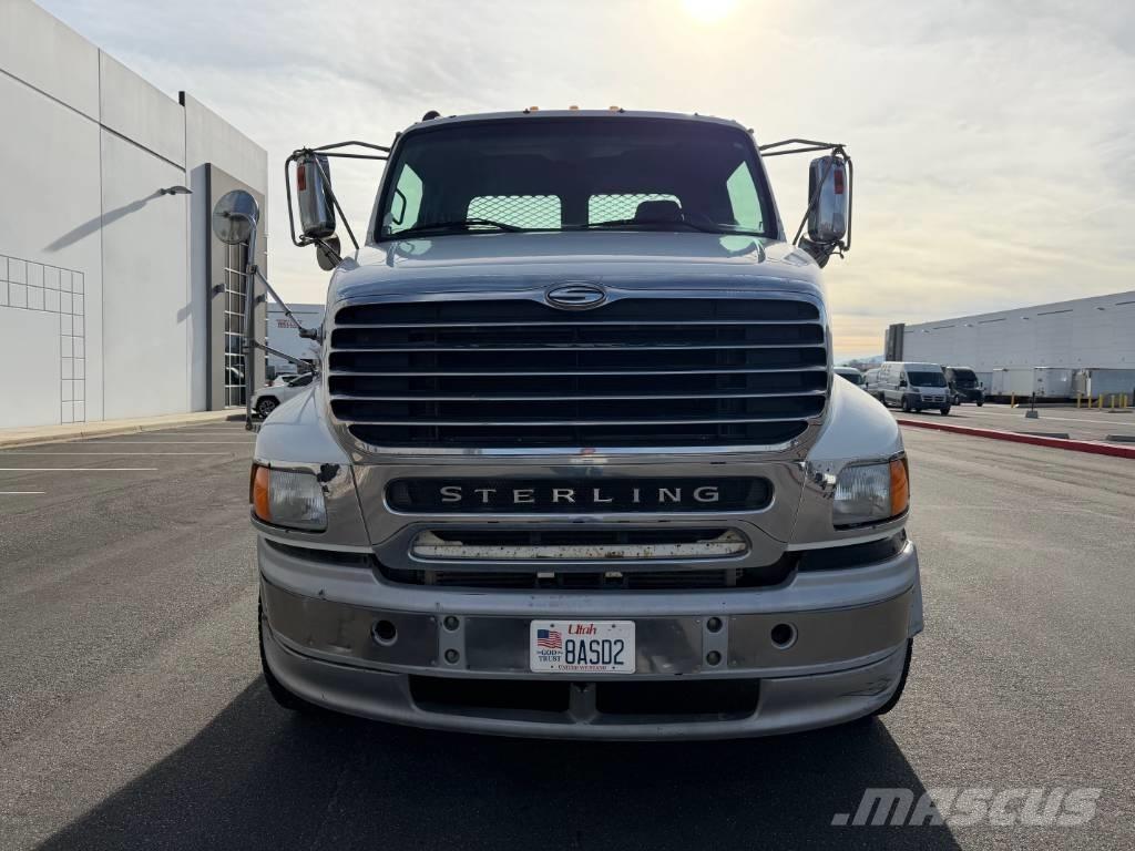 Sterling AT 9500 شاحنات قابلة للفك