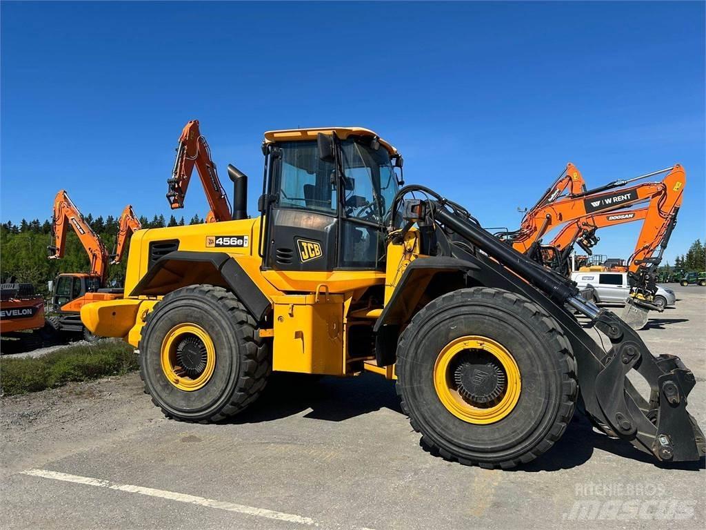 JCB 456ht لوادر بعجل
