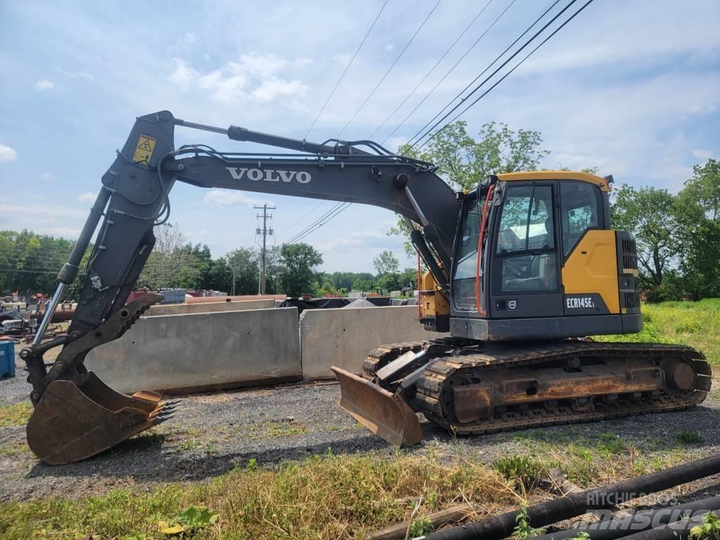 Volvo ECR 145 E حفارات زحافة