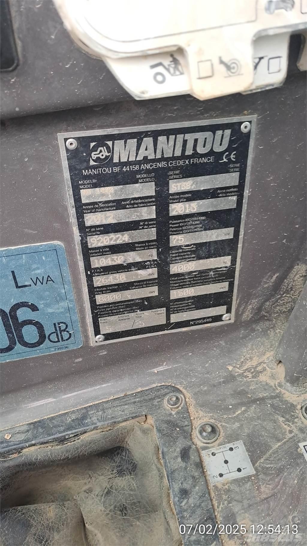 Manitou MT1440 مناولات متداخلة