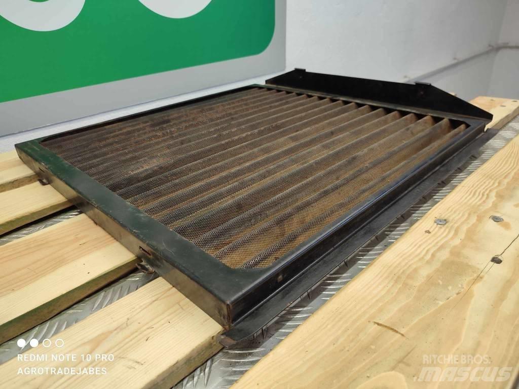 CAT TH62 cooler mesh مشعات