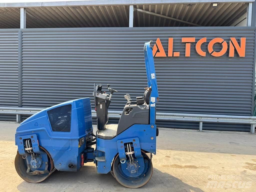 Bomag BW 100 AD-5 مداحل ثنائية الاسطوانة