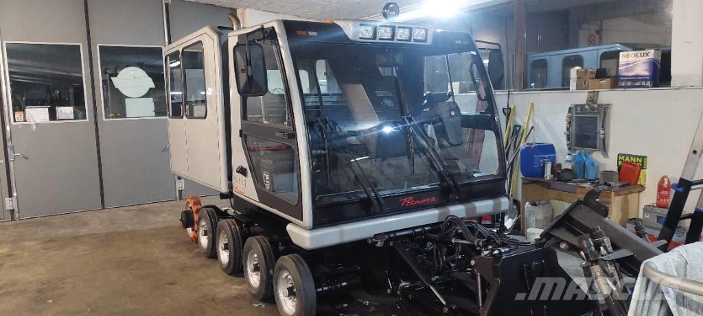 Prinoth Husky كاسحات جليد