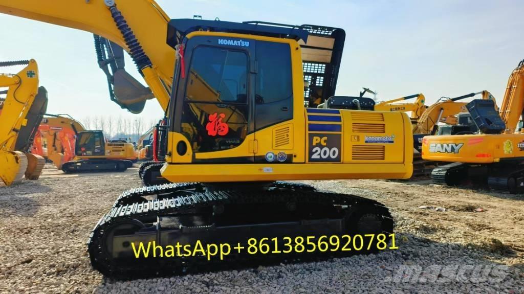 Komatsu PC 200-8 حفارات زحافة