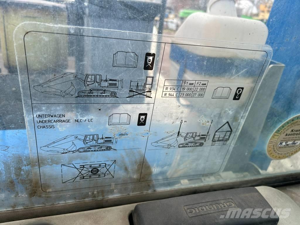 Liebherr R 944 C V حفارات هدم