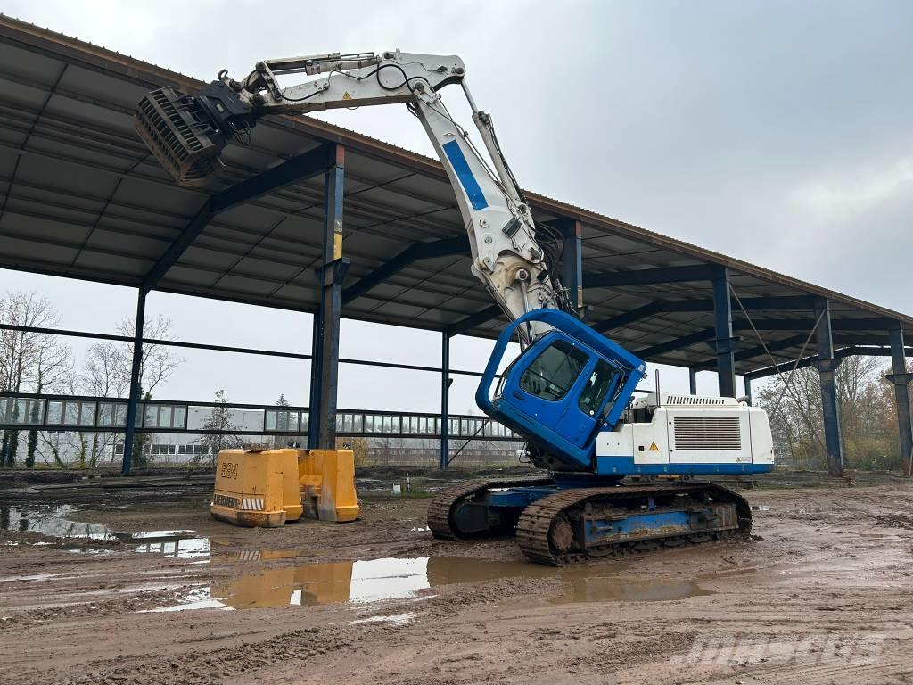 Liebherr R 944 C V حفارات هدم
