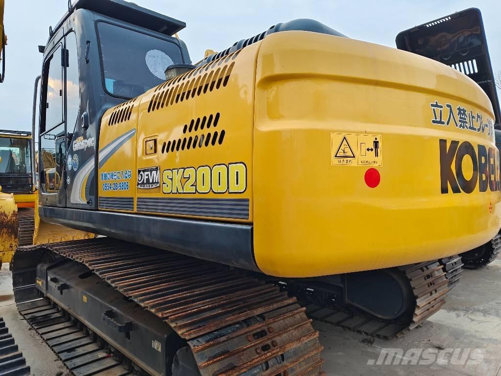 Kobelco SK 200 D حفارات زحافة