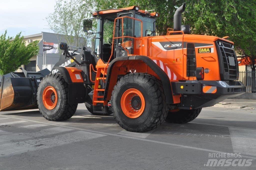 Doosan DL 350-5 لوادر بعجل