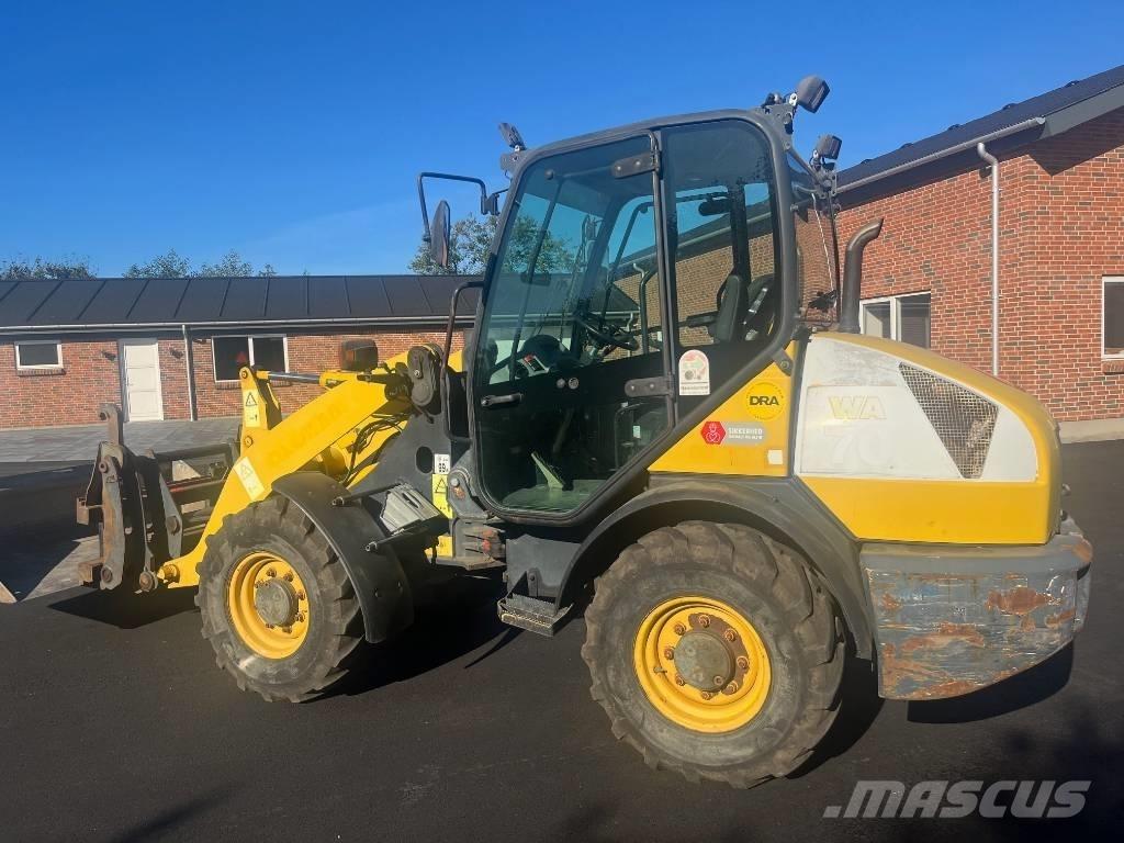 Komatsu WA 70-5 لوادر صغيرة