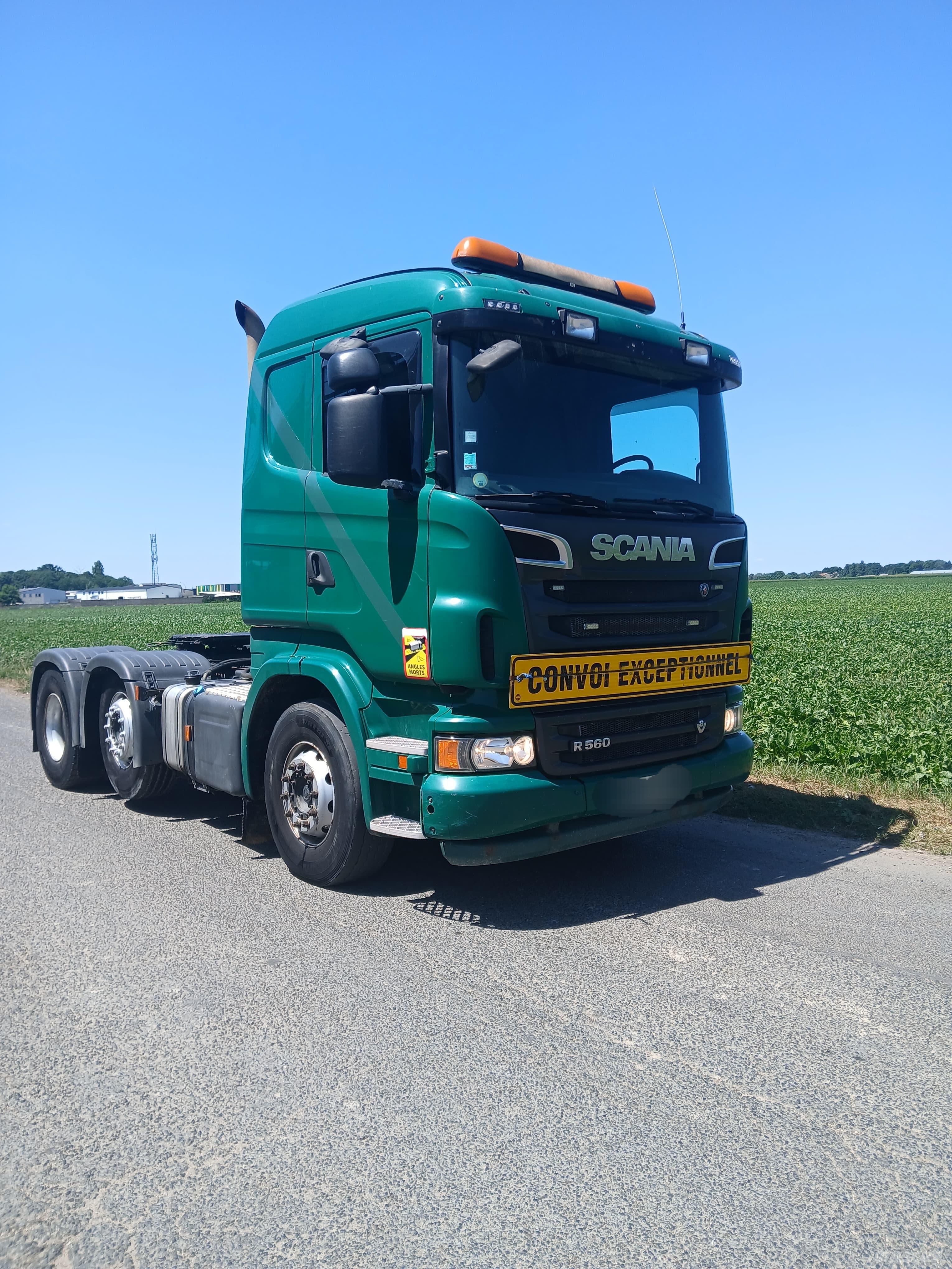 Scania R 560 وحدات الجر