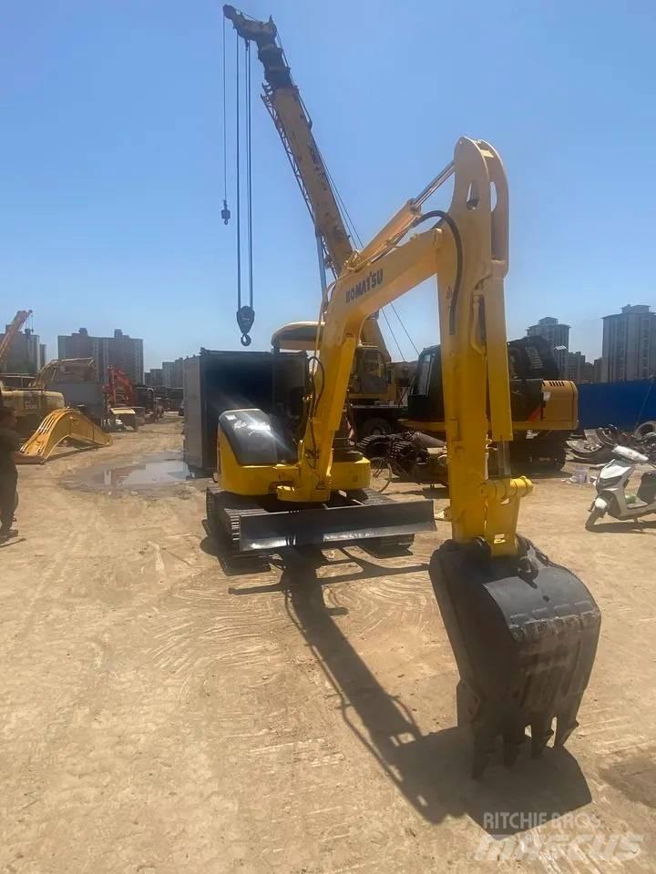 Komatsu PC 40 MR-2 حفارات صغيرة أقل من 7 طن (حفارات صغيرة)