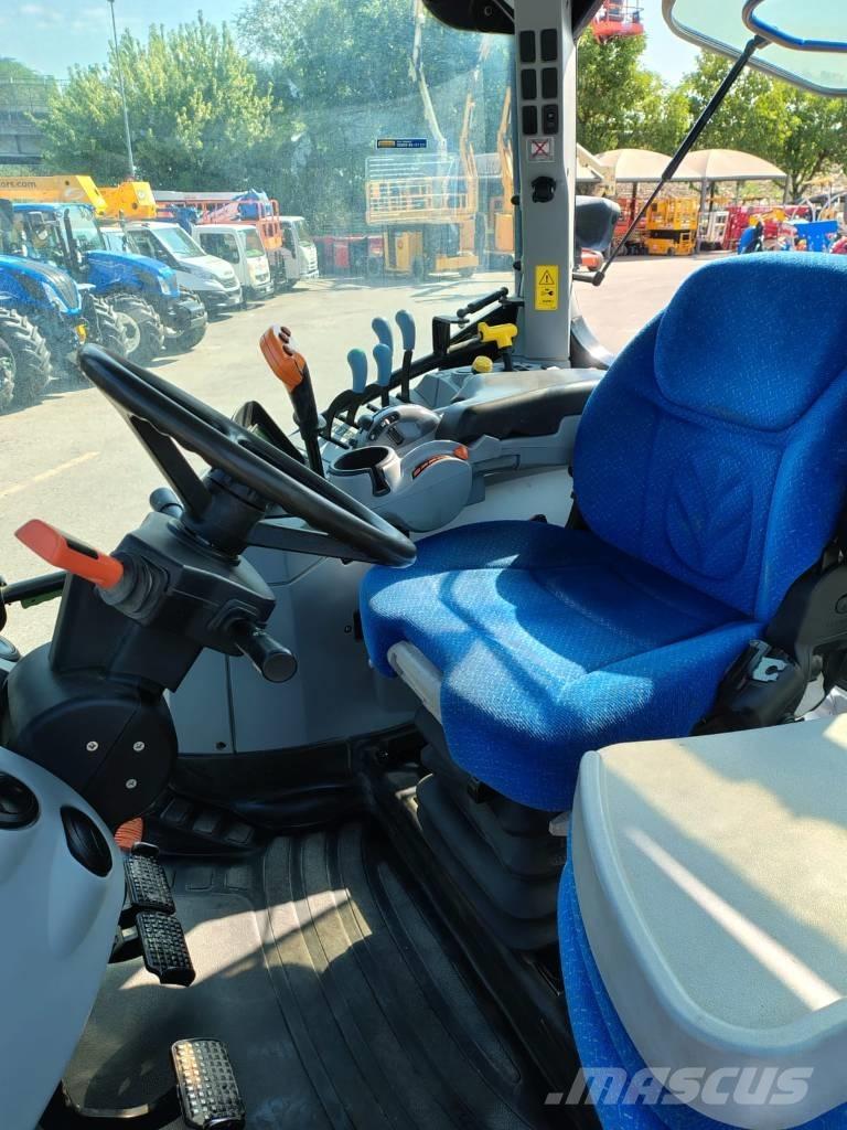 New Holland T 6080 الجرارات